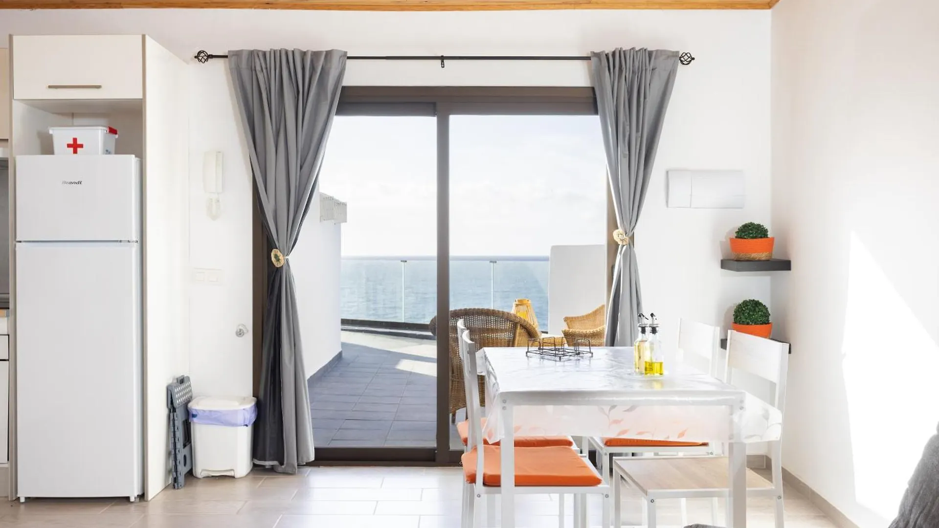 Home2Book Peaceful Apt & Sea View Terrace In Arico La Mareta Apartment